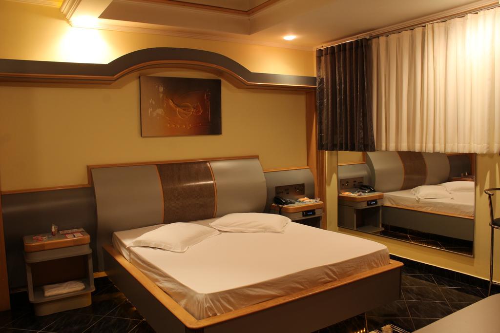 Xenon Motel (Adults Only) Criciuma  Ngoại thất bức ảnh