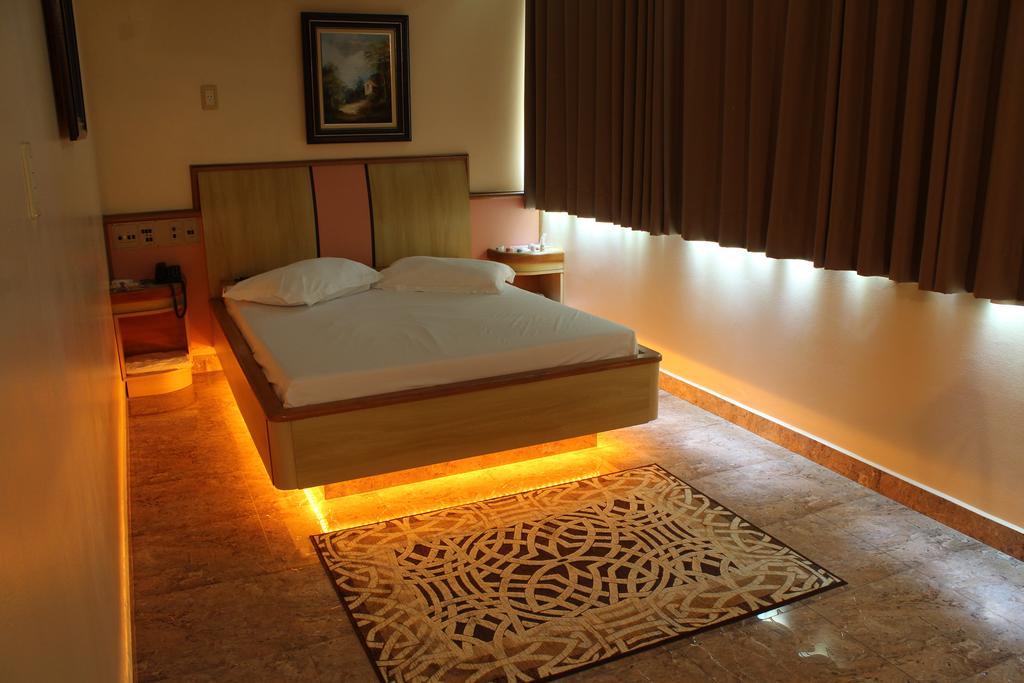 Xenon Motel (Adults Only) Criciuma  Ngoại thất bức ảnh